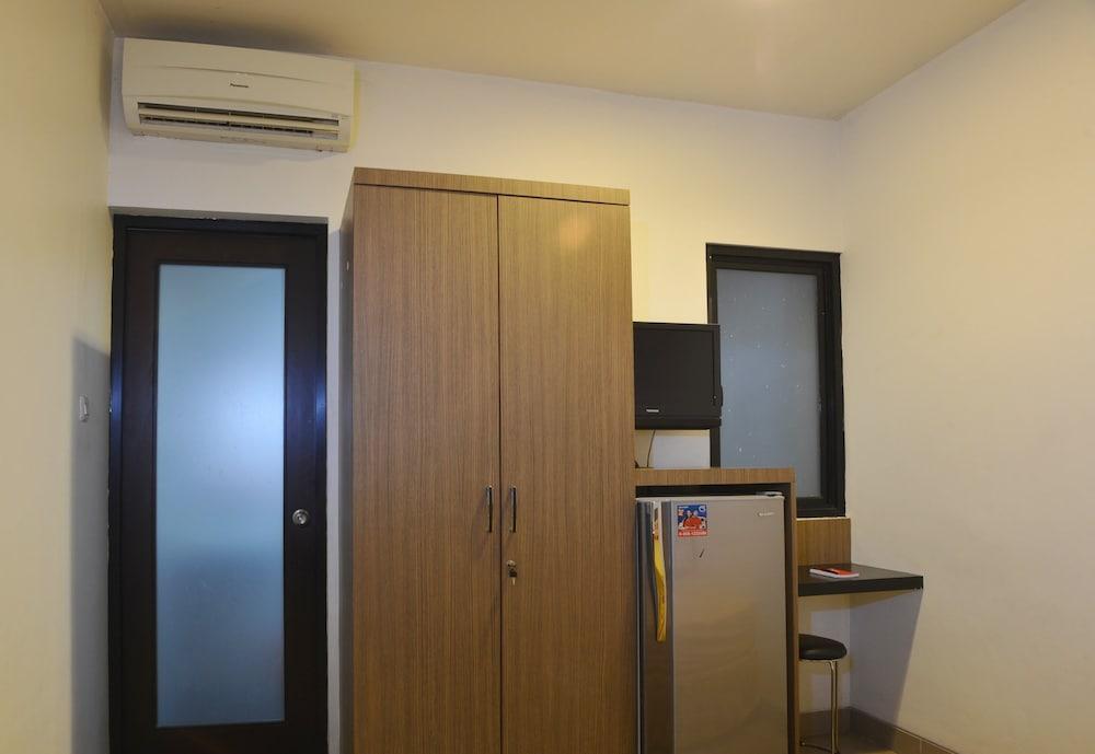 Zen Rooms Setiabudi Barat Jakarta Exterior photo