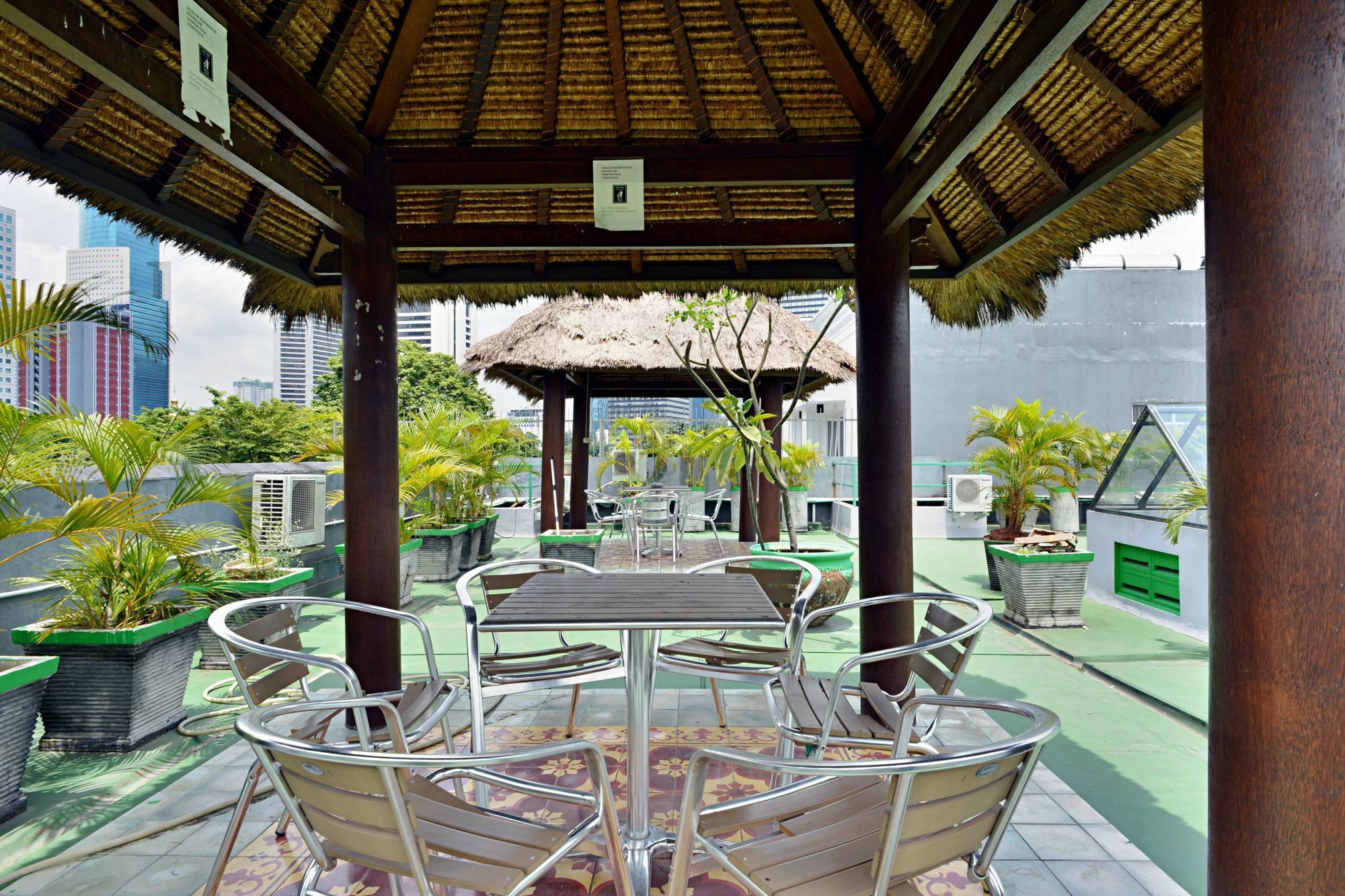 Zen Rooms Setiabudi Barat Jakarta Exterior photo